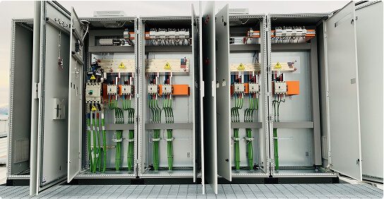 Tableros eléctricos de fuerza, alumbrado y control​